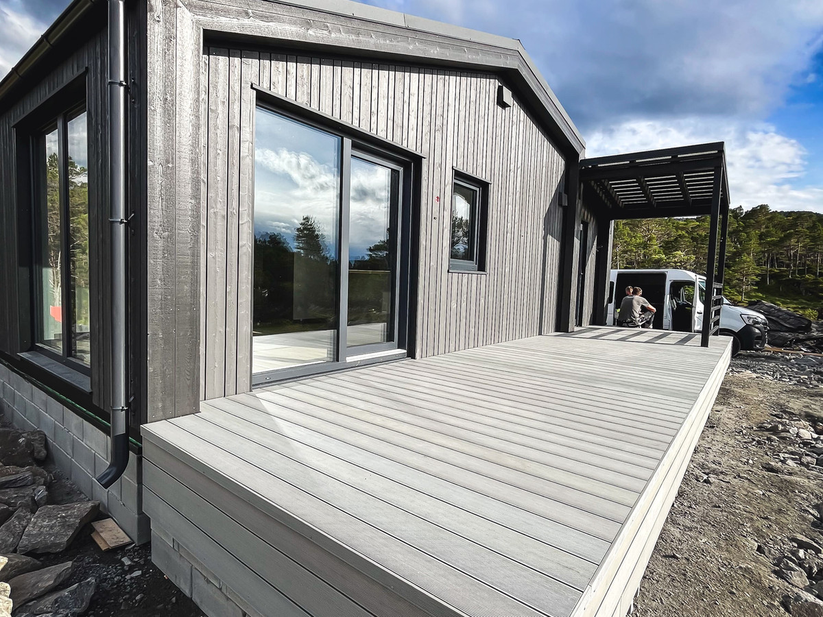 Create House — māja ar panorāmas logiem